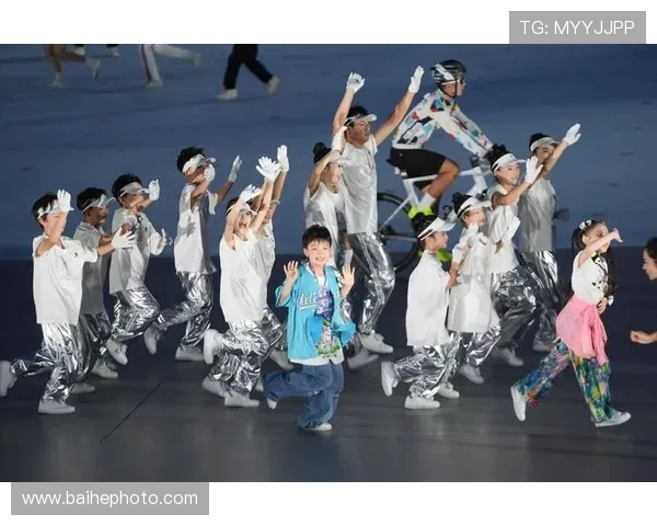 全国街舞大赛点评：广州街舞队在比赛中的经验与表现分析