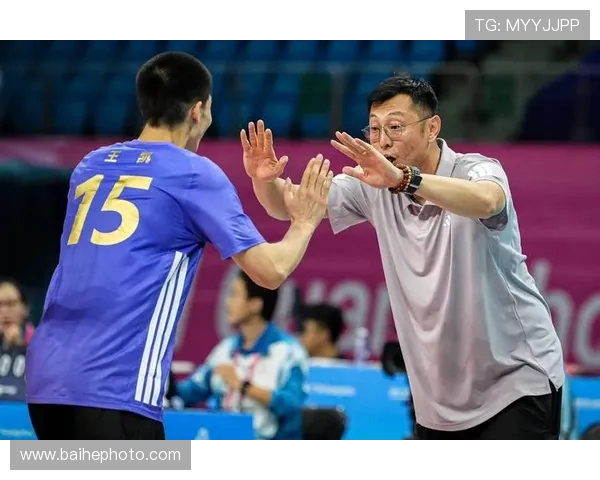 南京排球队在排球比赛中取得新突破经验排名创新高引发关注 南京排球队在排球比赛中取得新突破经验排名创新高引发关注