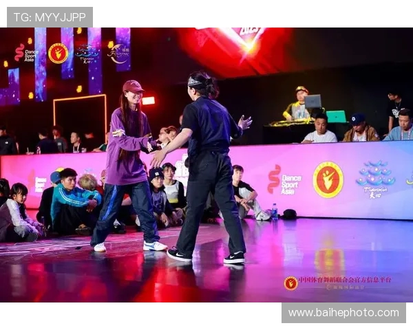 武汉街舞队在全国街舞节奏排行榜中荣获第八名展现实力与魅力