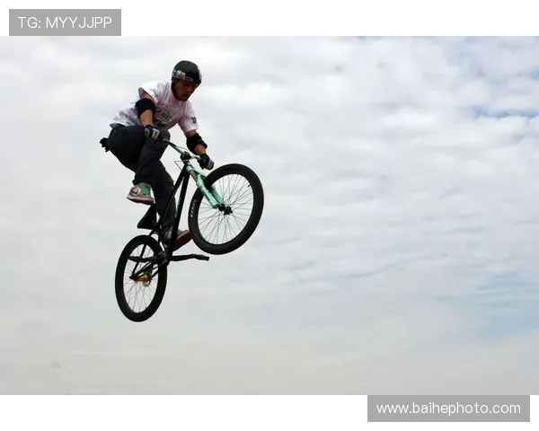 深圳极限运动队转型探析:从传统到创新的全新挑战与机遇 深圳极限运动队转型探析:从传统到创新的全新挑战与机遇