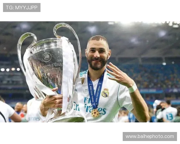 本泽马:从足球天才到传奇巨星的辉煌旅程与成就解析 本泽马:从足球天才到传奇巨星的辉煌旅程与成就解析