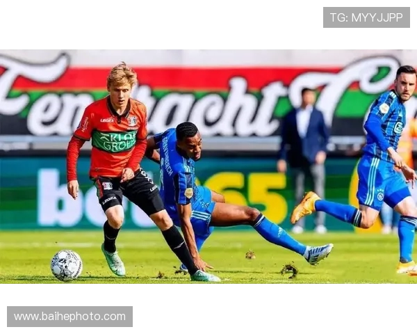 海伦芬主场迎战阿尔克马尔双方争夺联赛关键积分之战 海伦芬主场迎战阿尔克马尔双方争夺联赛关键积分之战