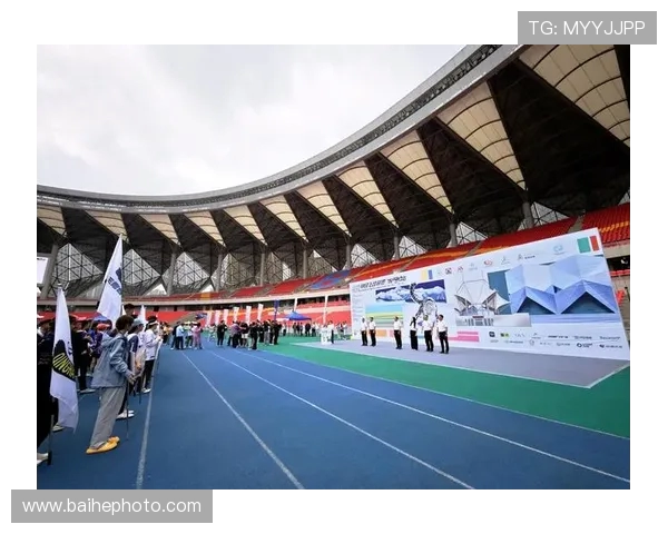 重庆飞盘队在全国比赛中表现优异荣获第九名引发热议 重庆飞盘队在全国比赛中表现优异荣获第九名引发热议