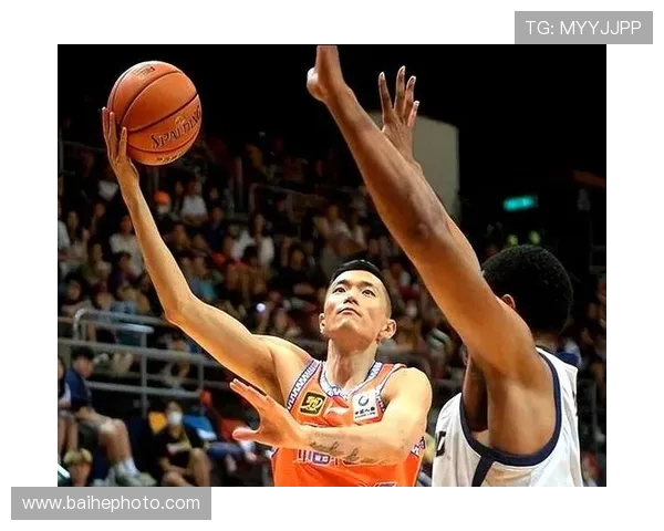 陈林坚:从青涩球员到篮球场上的璀璨明星之路探秘 陈林坚:从青涩球员到篮球场上的璀璨明星之路探秘