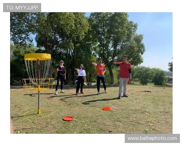 飞盘竞技的魅力与挑战：深入了解杭州飞盘队的赛场故事与经验分享