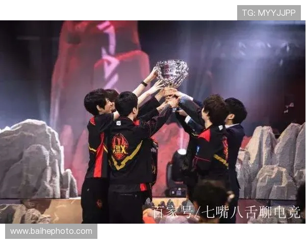 DOTA2心理素质评比揭晓FPX荣登第四名引发热议