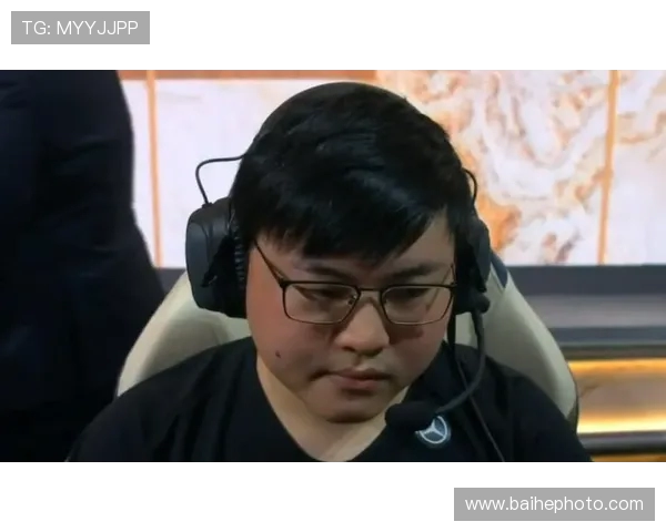 RNG在精英赛中以89分稳居积分榜首位，展现强劲实力