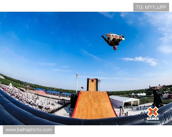 上海极限运动队状态引发热议运动员表现与训练方式成焦点讨论 上海极限运动队状态引发热议运动员表现与训练方式成焦点讨论